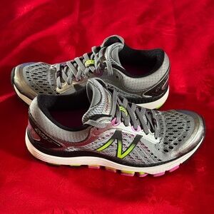 New Balance Women's Gray and Pink Athletic Shoes
